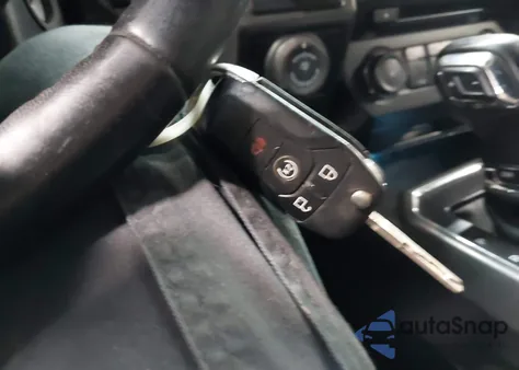 2018 Ford F-150 Xlt z USA, uszkodzony, nr VIN 1FTFW1E54JFD34744